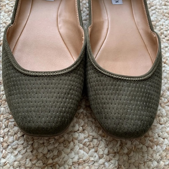 Steve Madden flats - Picture 3 of 6